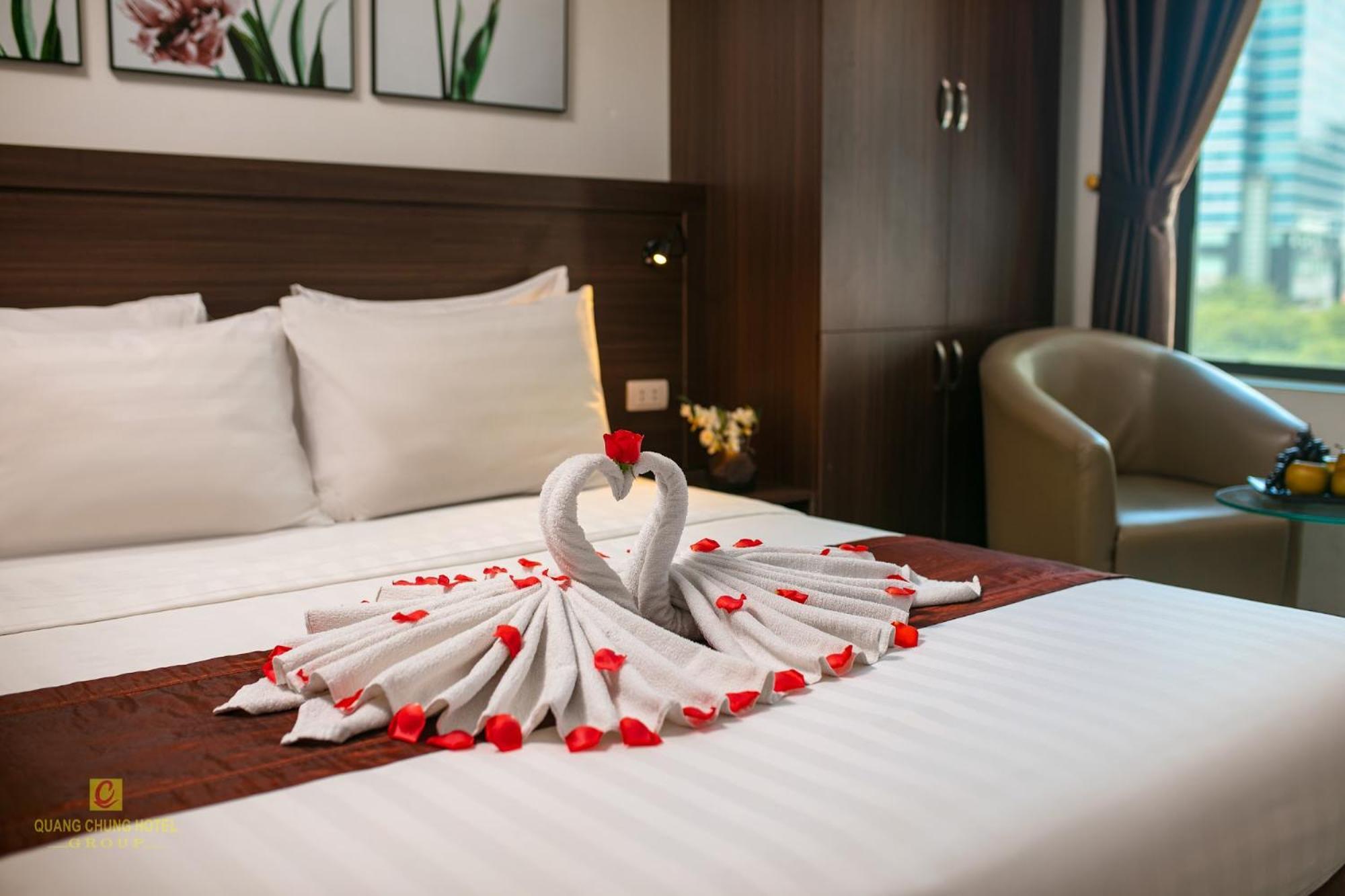 Nhan Hoa Hotel Hanoi Exteriör bild